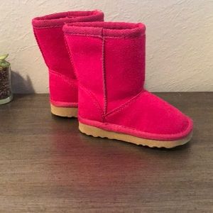 Pink children’s place boots